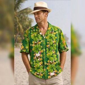 True Vintage 1950s Royal Hawaiian Green Floral Aloha Shirt Loop Collar L